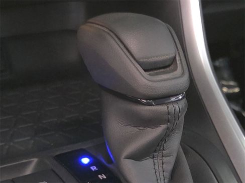 Used 2022 Toyota RAV4 XLE image 26