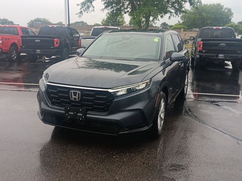 Used 2023 Honda CR-V EX image 11