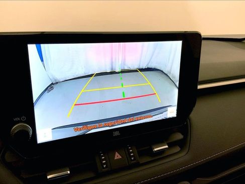 Used 2023 Toyota RAV4 XLE Premium image 17