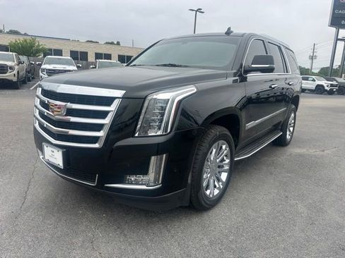 Used 2018 Cadillac Escalade 2WD image 5