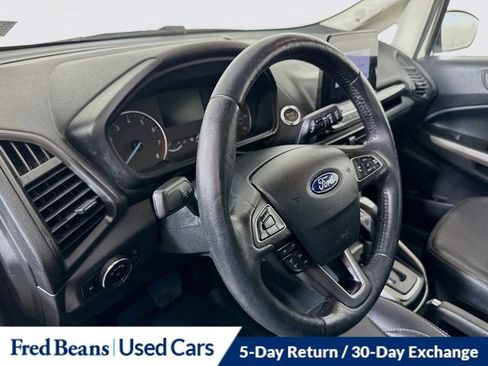 Used 2018 Ford EcoSport Titanium w/ Titanium Cold Weather Package AWD/4WD image 11