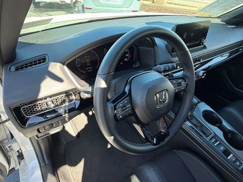 Used 2025 Honda Civic Sport image 30
