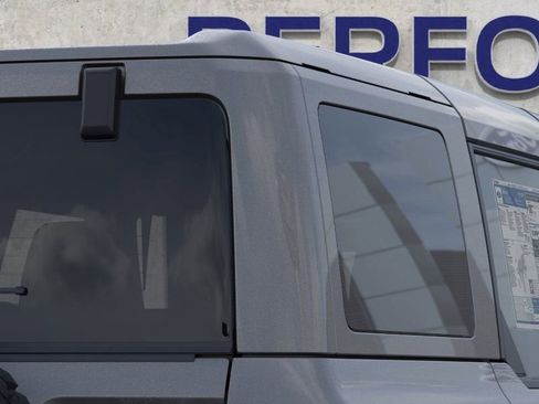 New 2025 Ford Bronco Badlands image 25