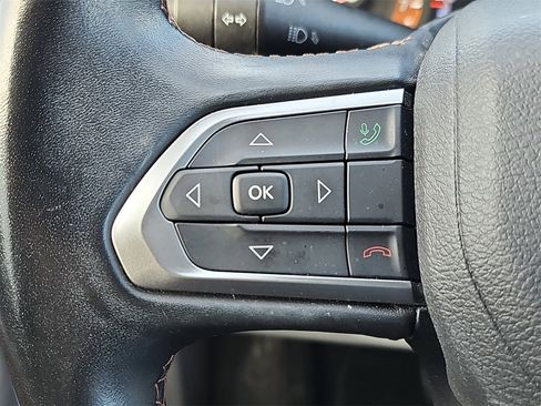 Used 2022 Jeep Compass Limited image 17