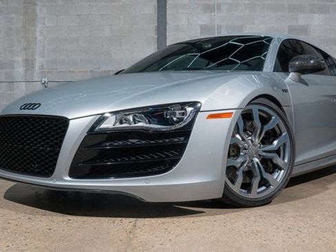 Used 2011 Audi R8 V10 image 28