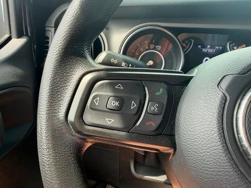 Used 2021 Jeep Gladiator Sport AWD/4WD image 16