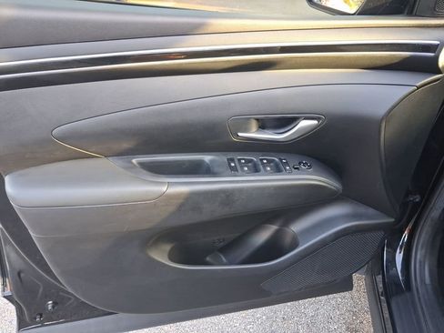 Used 2024 Hyundai Tucson SE image 15