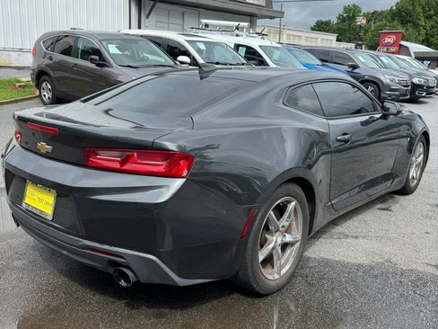 Used 2016 Chevrolet Camaro LT RWD image 4