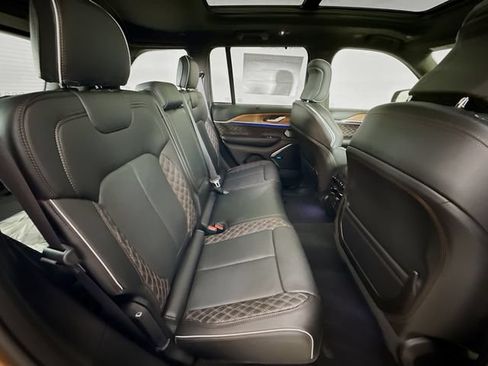 New 2026 Jeep Grand Cherokee Summit AWD/4WD image 28