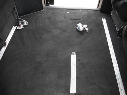 Used 2018 Dodge Grand Caravan SXT image 23