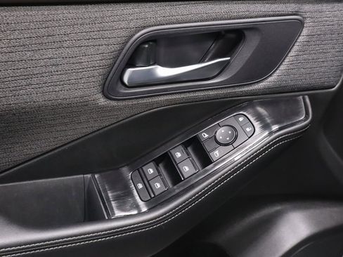 Certified 2023 Nissan Rogue SV image 25