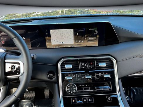 New 2026 Nissan Armada SL image 6