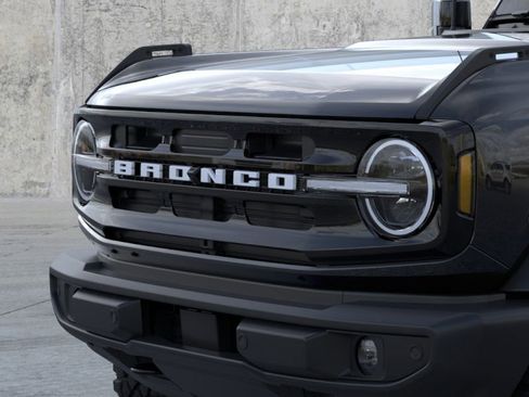 New 2025 Ford Bronco Outer Banks w/ Sasquatch Package image 19