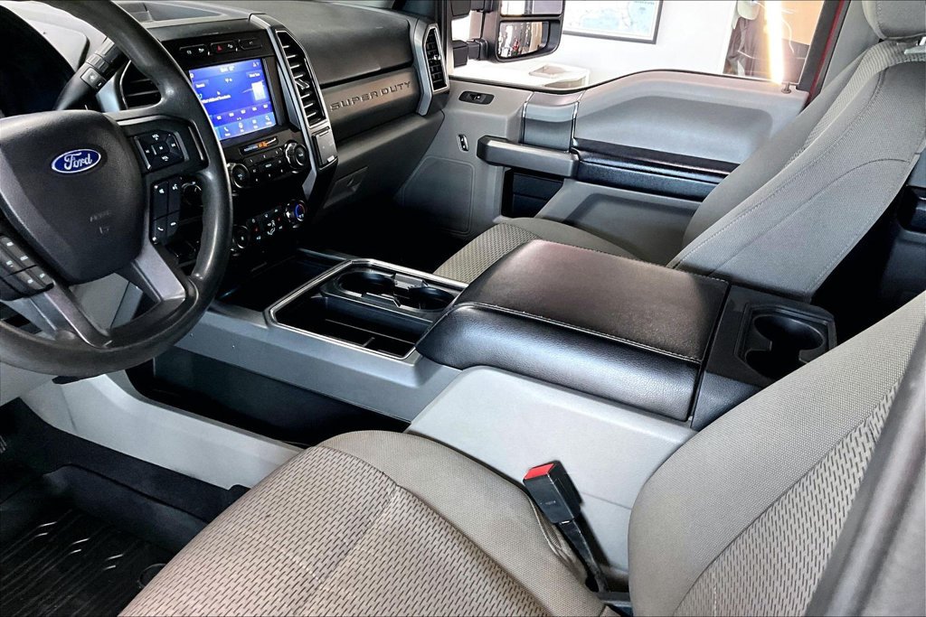 Used 2021 Ford F250 XLT w/ XLT Premium Package AWD/4WD image 18