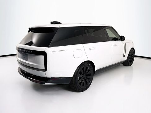 New 2026 Land Rover Range Rover Long Wheelbase SE AWD/4WD image 5