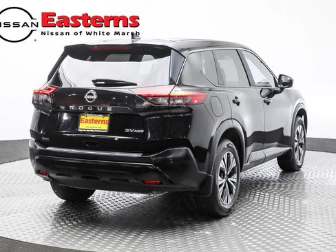 Used 2023 Nissan Rogue SV image 5