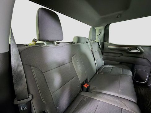 Used 2022 Chevrolet Silverado 1500 LT AWD/4WD image 27