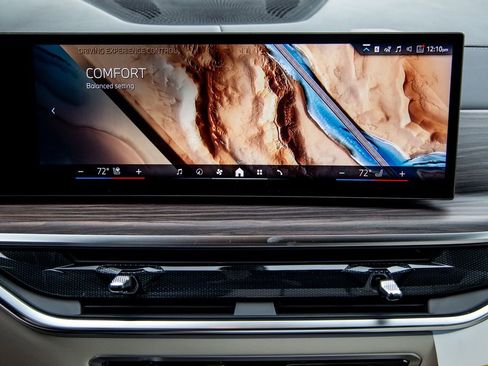 New 2026 BMW X7 xDrive40i w/ Executive Package AWD/4WD image 13