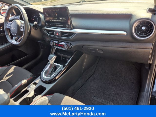 Used 2022 Kia Forte GT w/ GT Technology Package FWD image 18