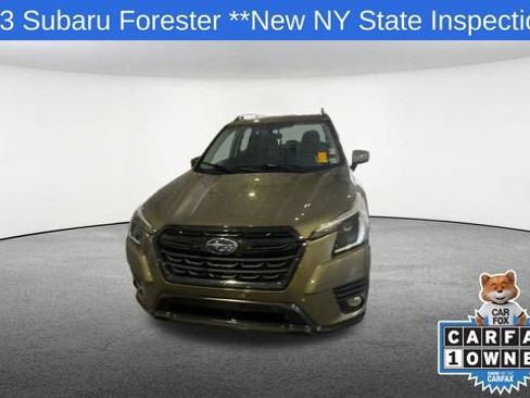 Used 2023 Subaru Forester Premium image 3