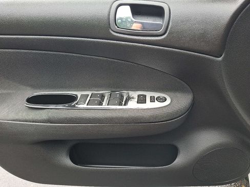 Used 2010 Chevrolet Cobalt LT FWD image 12