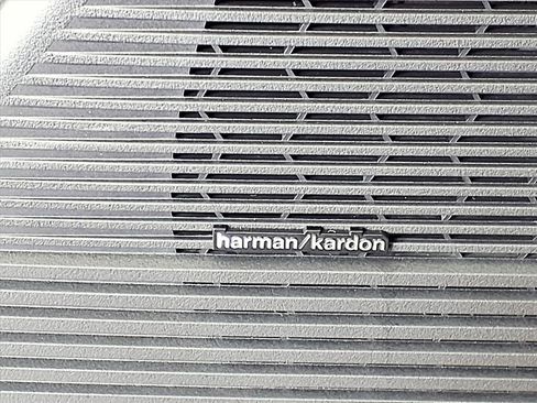 New 2026 Subaru Outback Limited image 9