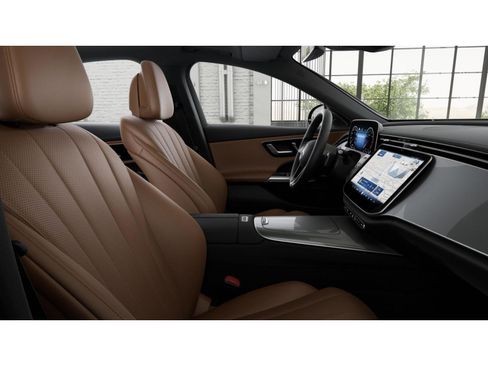 New 2026 Mercedes-Benz E 350 4MATIC Sedan image 4