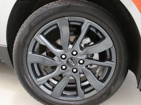 Used 2023 Chevrolet Equinox RS AWD/4WD image 30