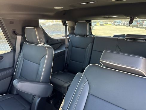 New 2026 GMC Yukon Elevation AWD/4WD image 18