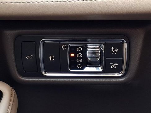 Certified 2023 Lincoln Aviator Reserve w/ Equipment Group 201A AWD/4WD image 17