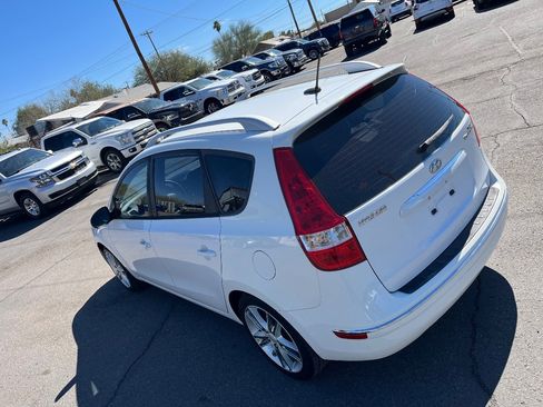 Used 2011 Hyundai Elantra SE image 49