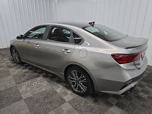 Used 2022 Kia Forte GT-Line FWD image 9
