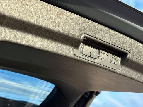 Used 2025 Ford Explorer ST-Line image 16