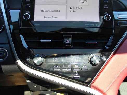 Used 2023 Toyota Camry XSE image 18