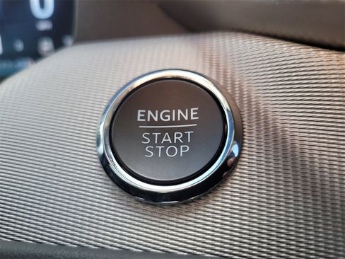 Used 2025 Ford Explorer Active image 27