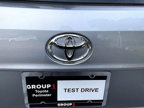 Used 2023 Toyota Highlander XLE FWD image 31