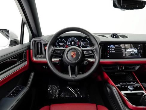 New 2026 Porsche Cayenne Coupe AWD/4WD image 6