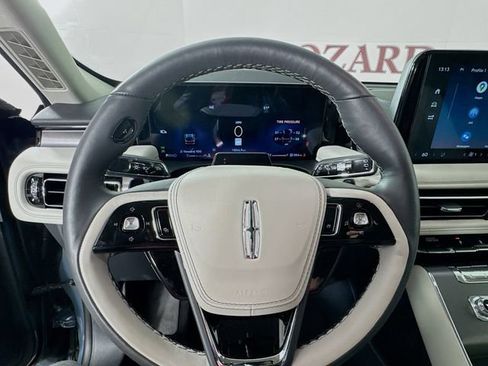 New 2026 Lincoln Aviator 2WD image 12