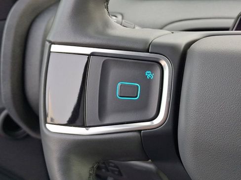 Certified 2025 Ford Expedition Active image 24