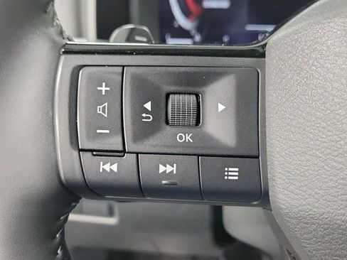 Certified 2025 Nissan Rogue SL FWD image 26