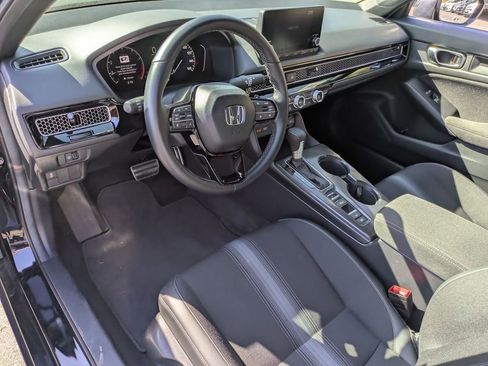 Used 2025 Honda Civic Sport image 17