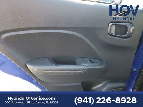 Certified 2023 Hyundai Venue Limited image 19
