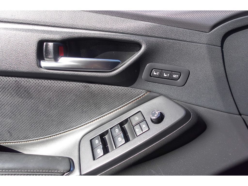Certified 2019 Toyota Avalon Touring w/ Advanced Safety Package FWD image 11