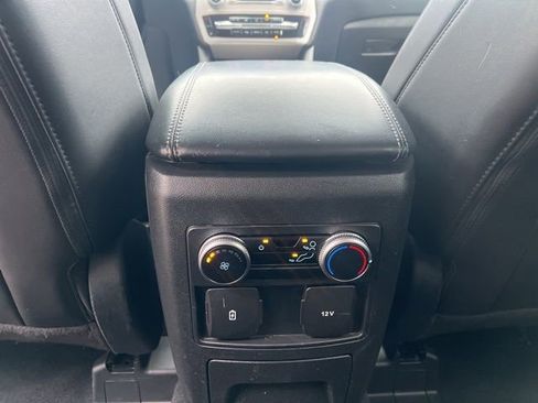 Used 2023 Ford Explorer XLT w/ Equipment Group 202A AWD/4WD image 20