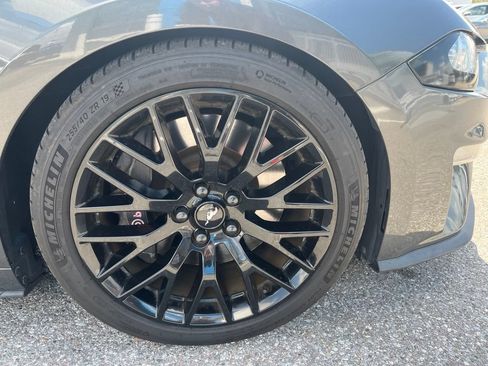 Used 2018 Ford Mustang GT w/ GT Performance Package RWD image 8