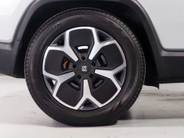 Used 2024 Rivian R1S AWD Adventure image 67