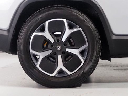 Used 2024 Rivian R1S AWD Adventure image 67