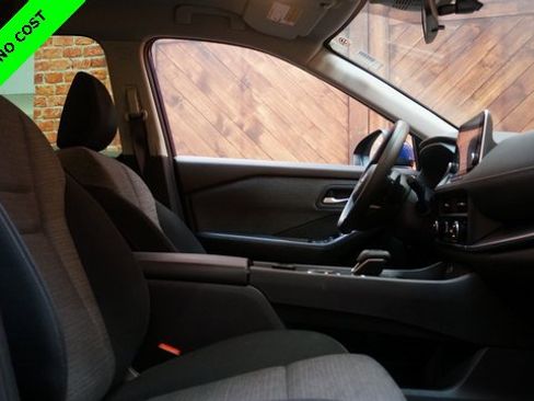 Used 2023 Nissan Rogue SV image 49