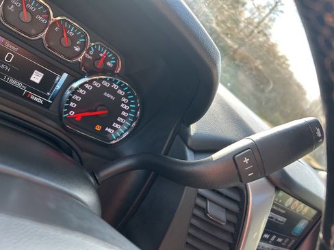 Used 2020 Chevrolet Tahoe LT w/ Luxury Package image 10