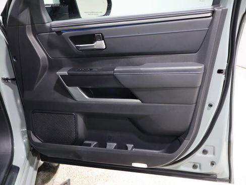 Used 2024 Toyota Tundra Platinum image 23